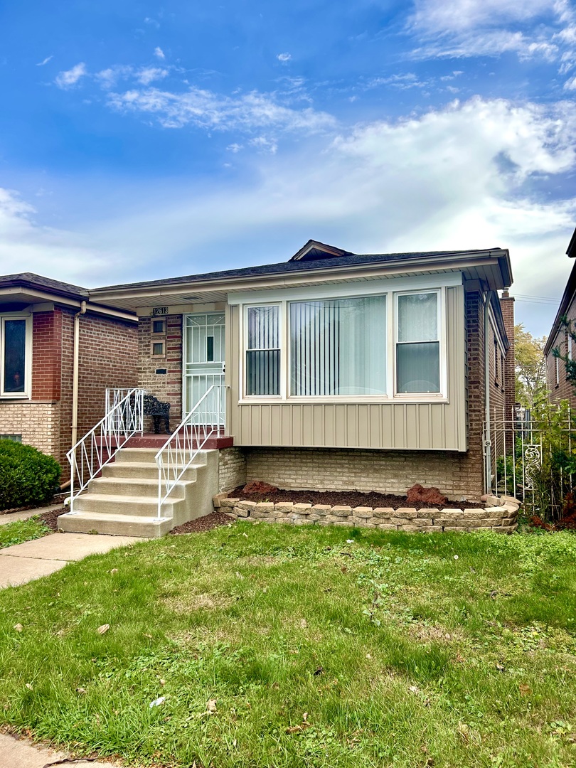 12613 S Michigan Avenue, Chicago, IL 60628