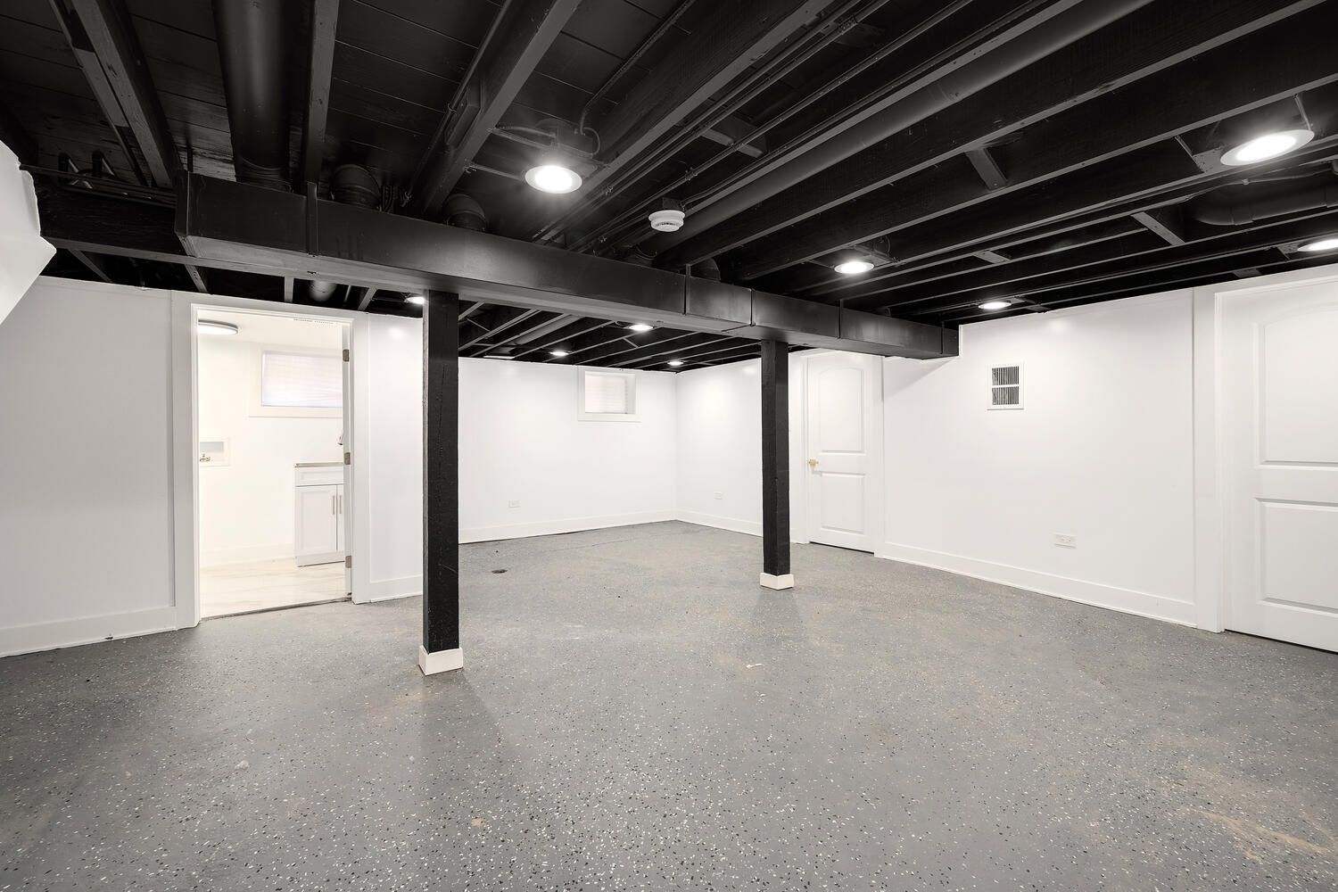 15231 Ashland Avenue, Harvey, IL 60426