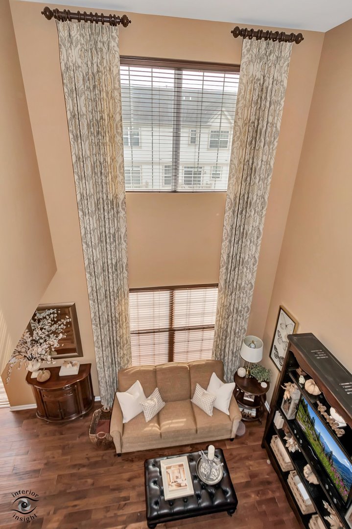 268 Bennett Drive, Carol Stream, IL 60188