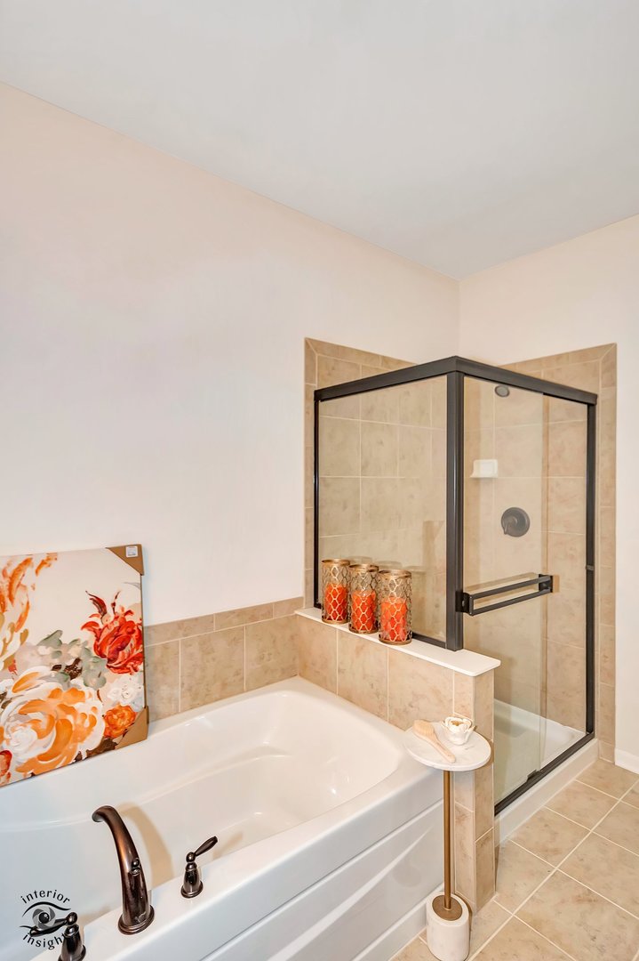 268 Bennett Drive, Carol Stream, IL 60188