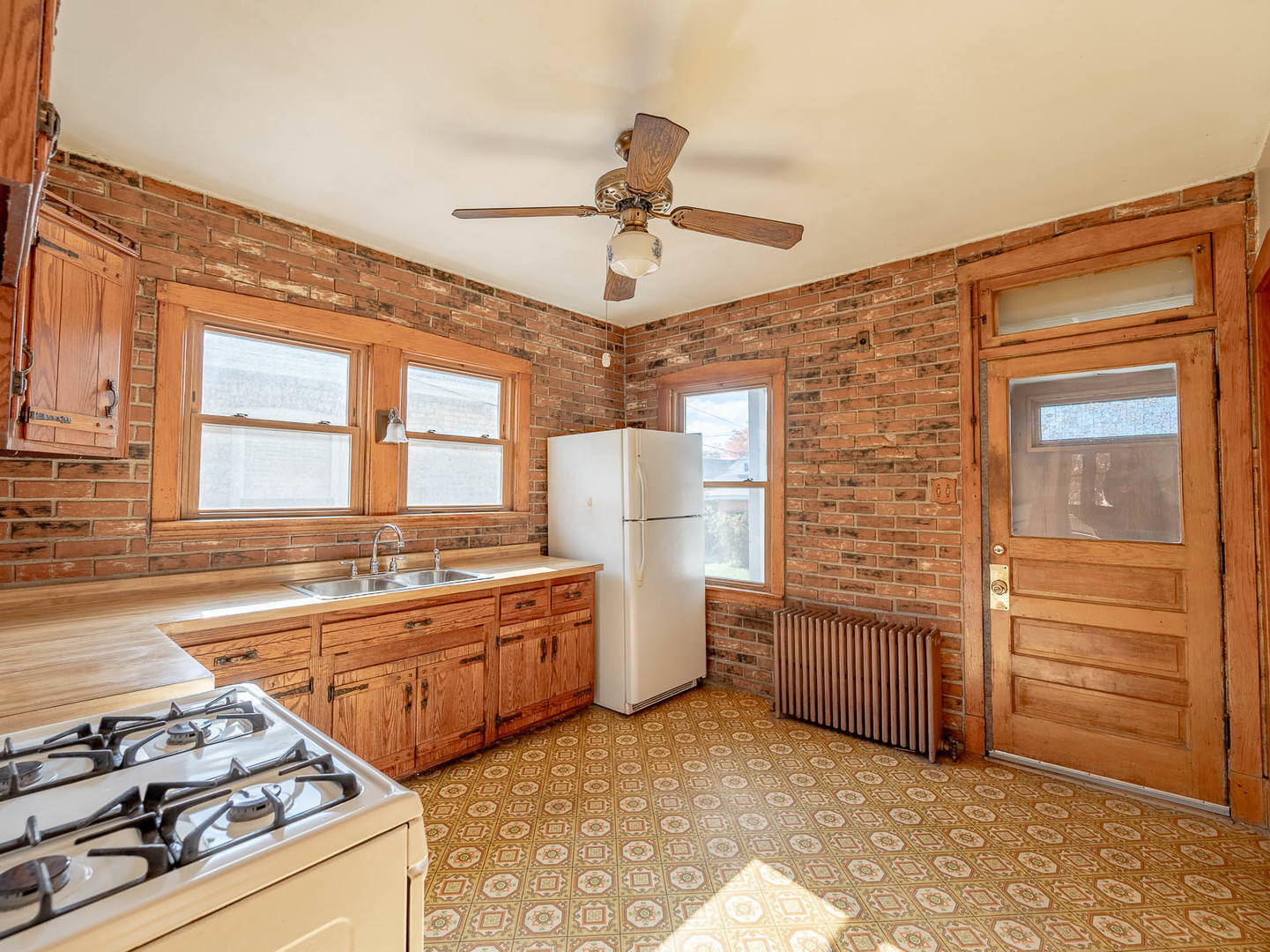 1908 Wenonah Avenue, Berwyn, IL 60402