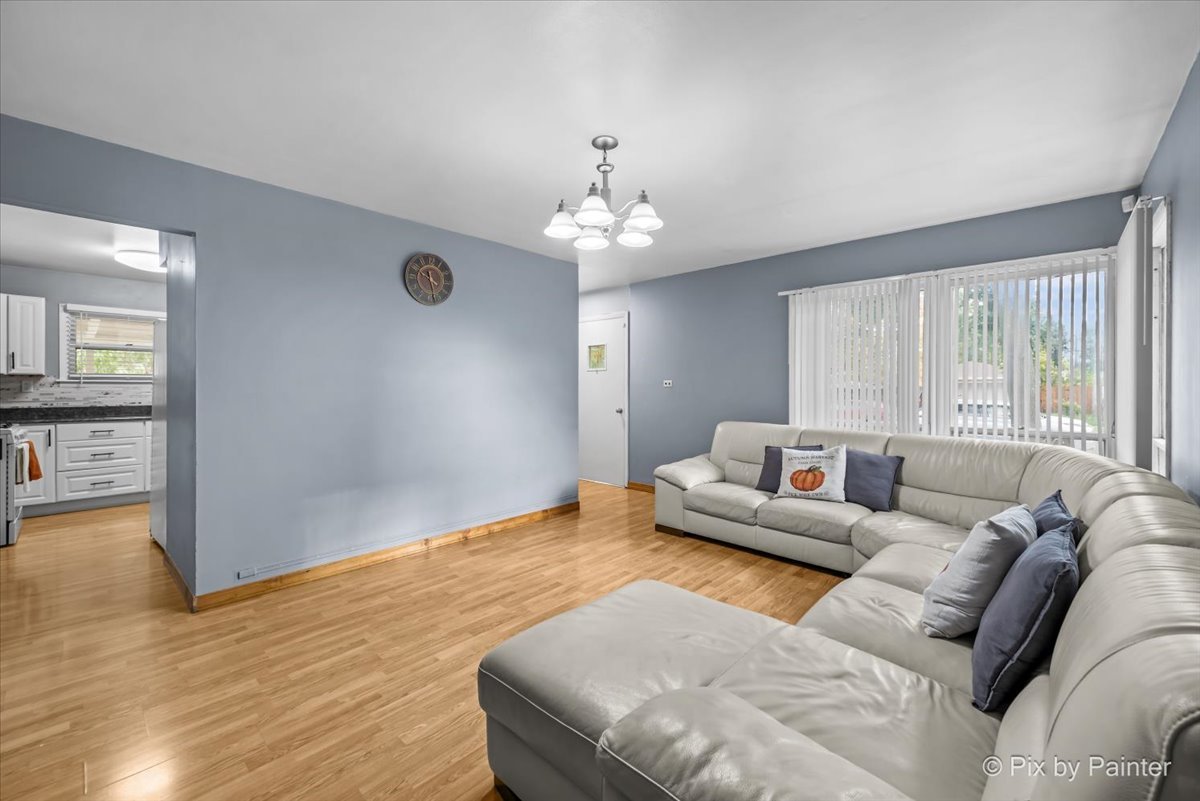 213 Glen Street, West Chicago, IL 60185