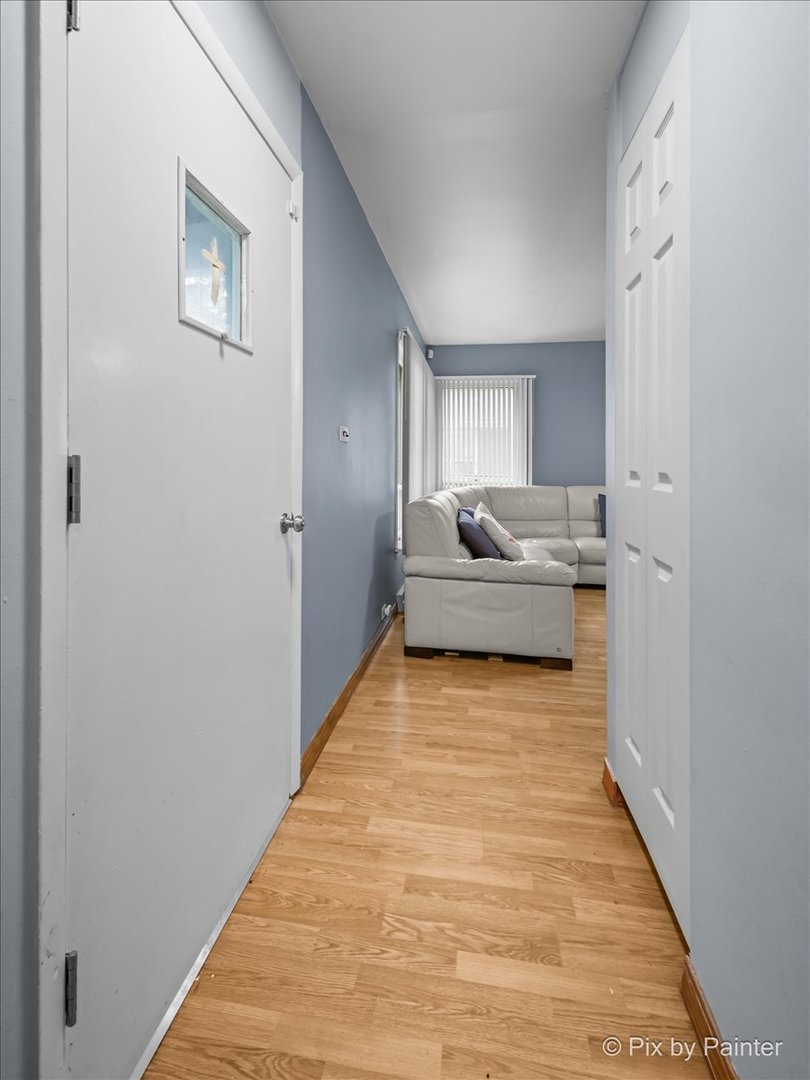 213 Glen Street, West Chicago, IL 60185