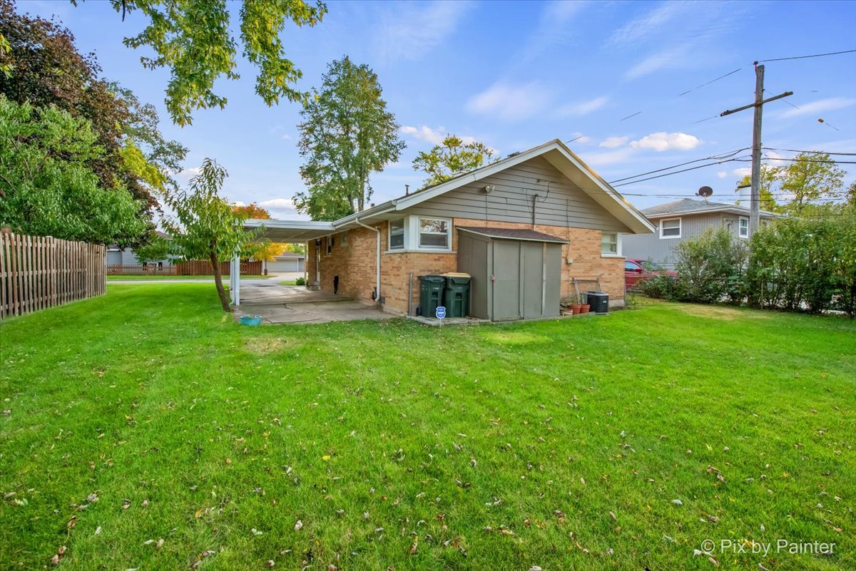 213 Glen Street, West Chicago, IL 60185