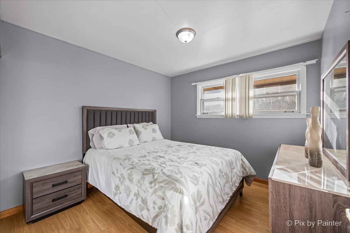 213 Glen Street, West Chicago, IL 60185