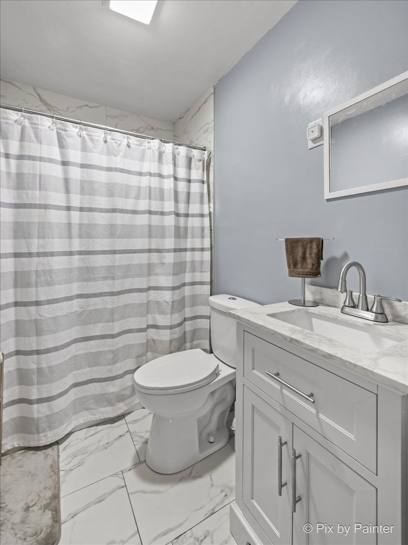 213 Glen Street, West Chicago, IL 60185