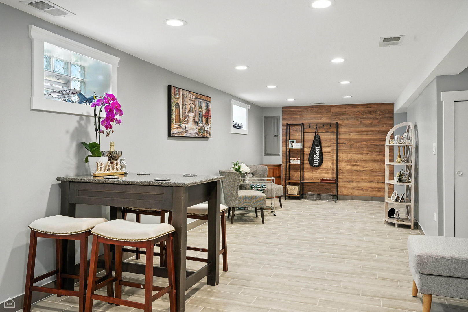 7515 W Roscoe Street, Chicago, IL 60634