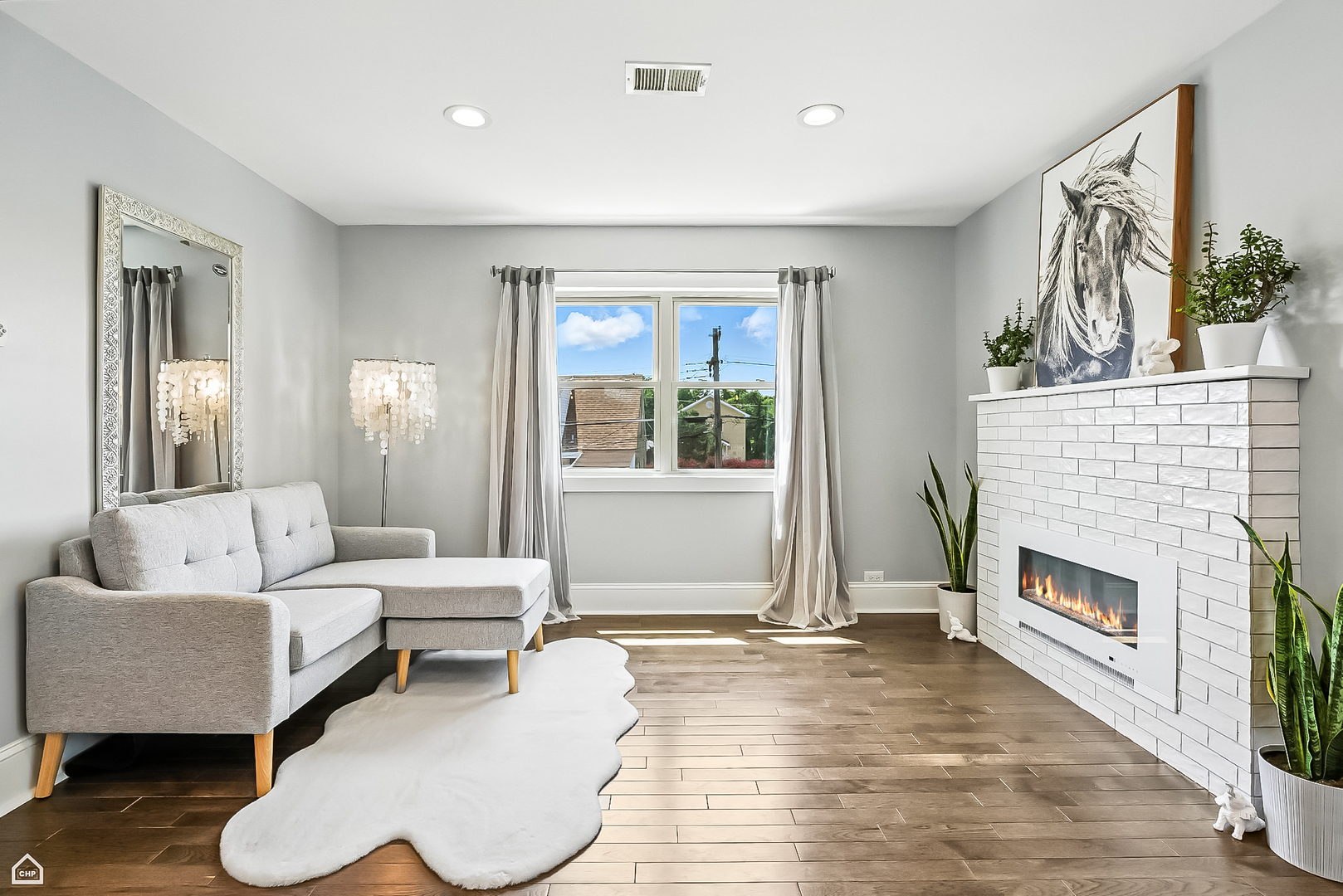 7515 W Roscoe Street, Chicago, IL 60634