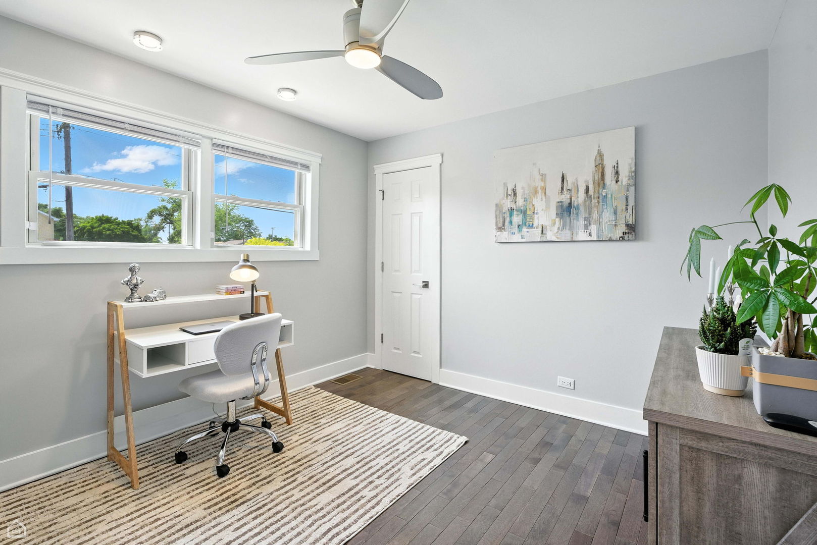 7515 W Roscoe Street, Chicago, IL 60634