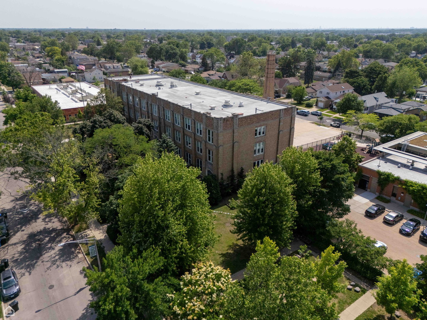 7515 W Roscoe Street, Chicago, IL 60634