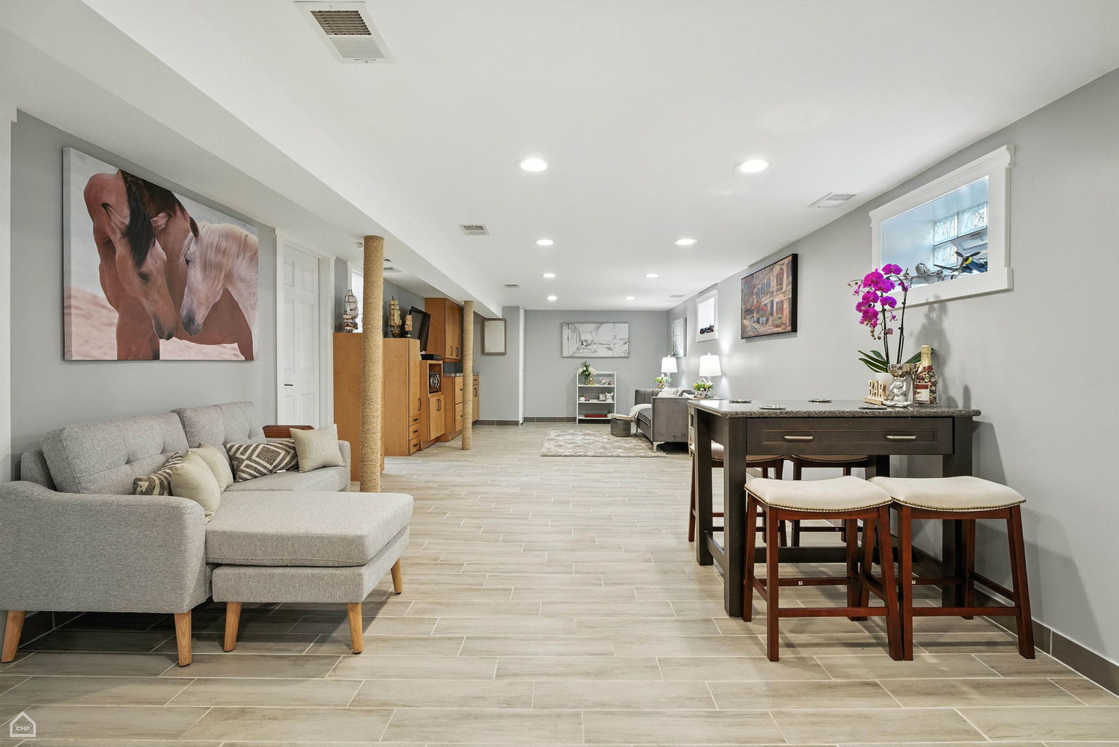 7515 W Roscoe Street, Chicago, IL 60634