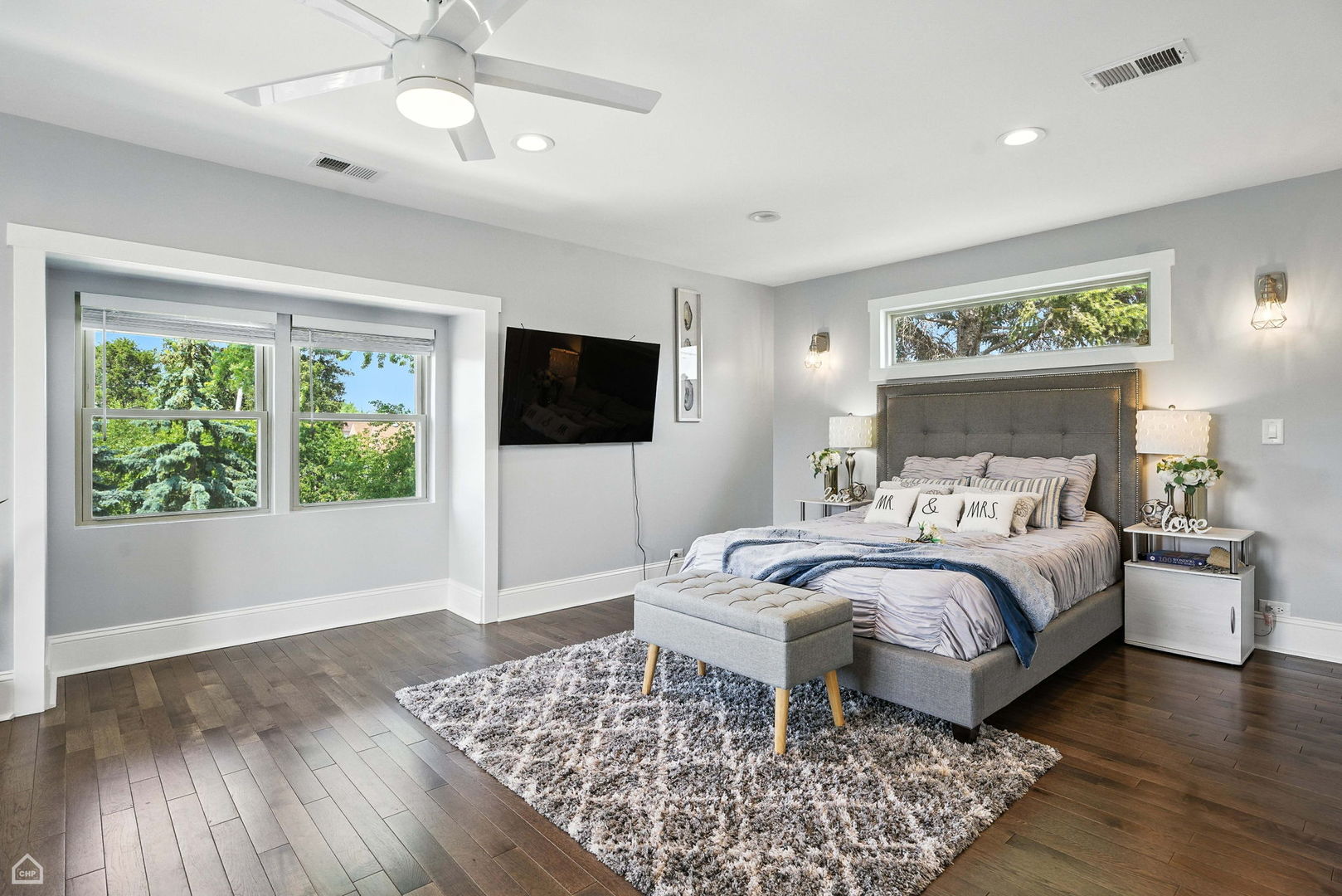 7515 W Roscoe Street, Chicago, IL 60634