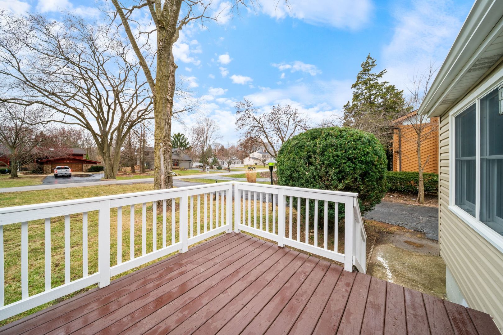 28w686 Townline Road, Warrenville, IL 60555