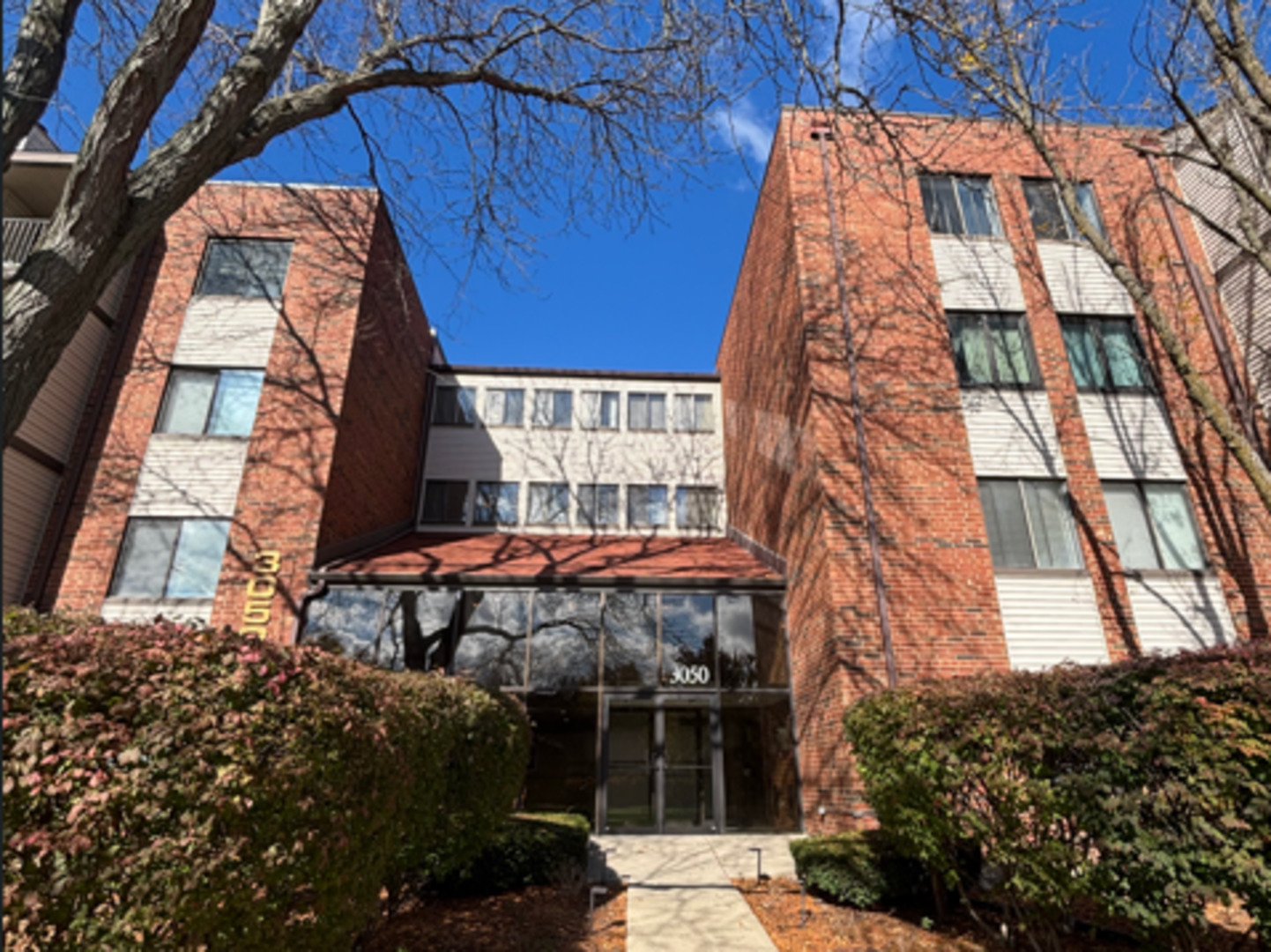 3050 Pheasant Creek Drive #407, Northbrook, IL 60062