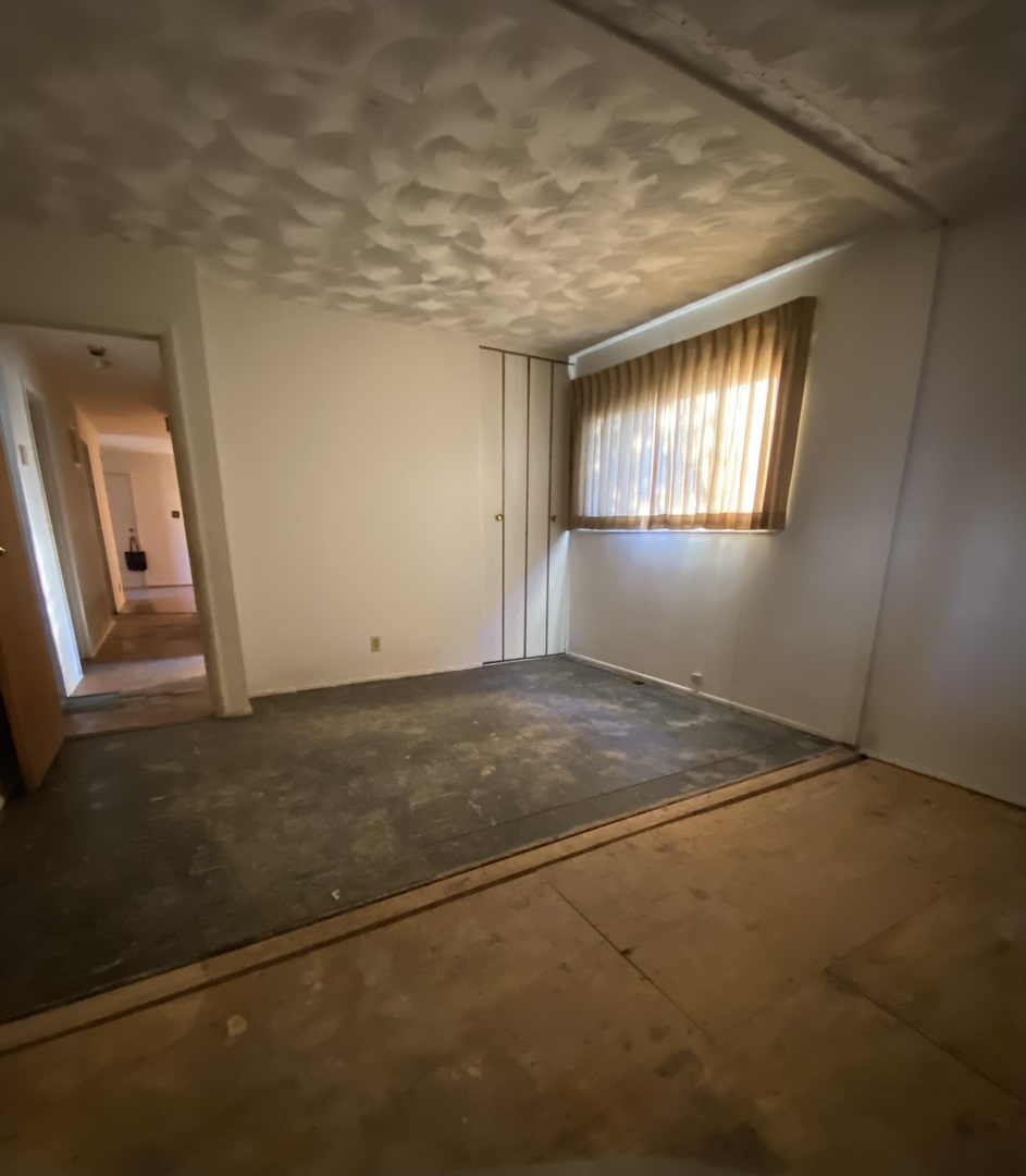 1307 Woodruff Road, Joliet, IL 60432