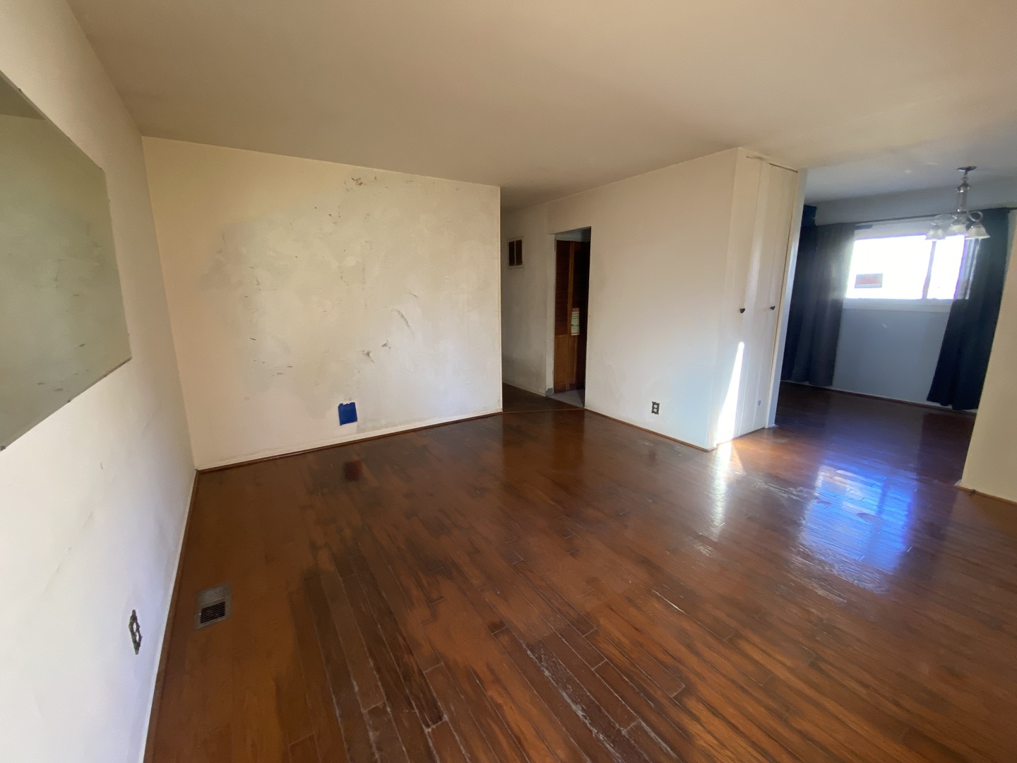 1307 Woodruff Road, Joliet, IL 60432