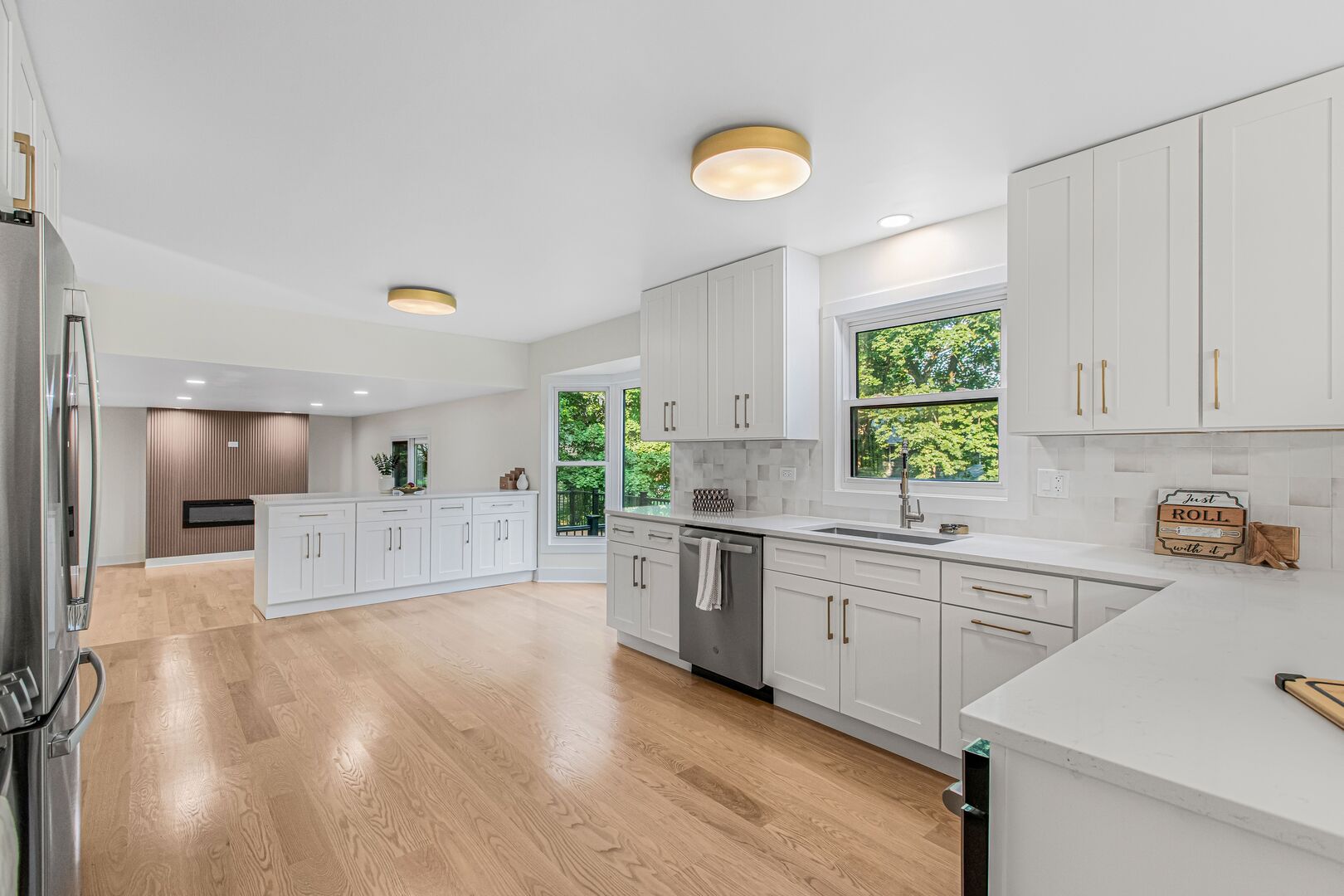 5N683 Ravine Drive, St. Charles, IL 60175