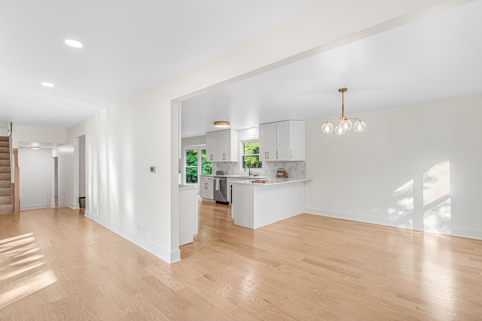 5N683 Ravine Drive, St. Charles, IL 60175