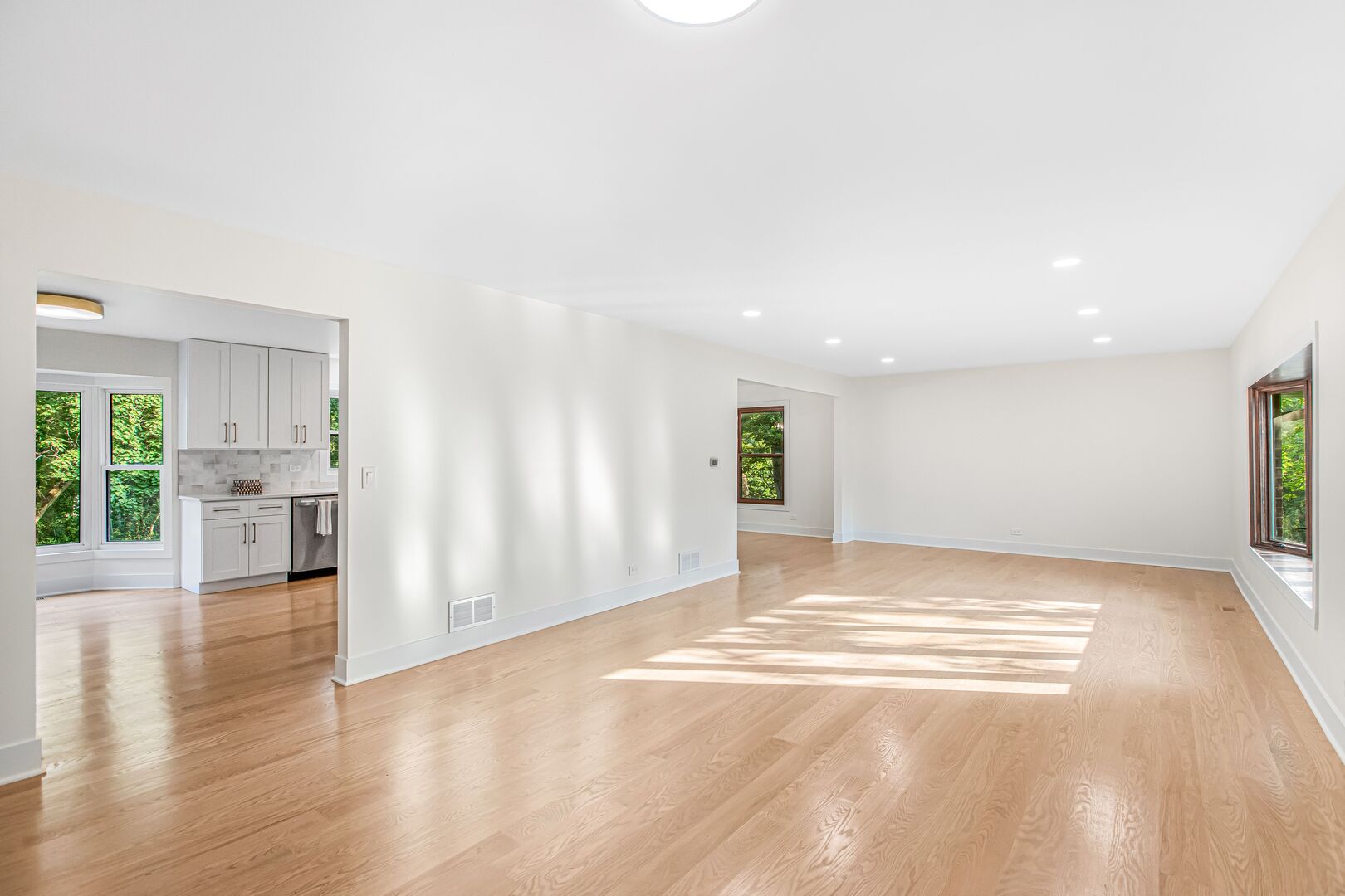 5N683 Ravine Drive, St. Charles, IL 60175