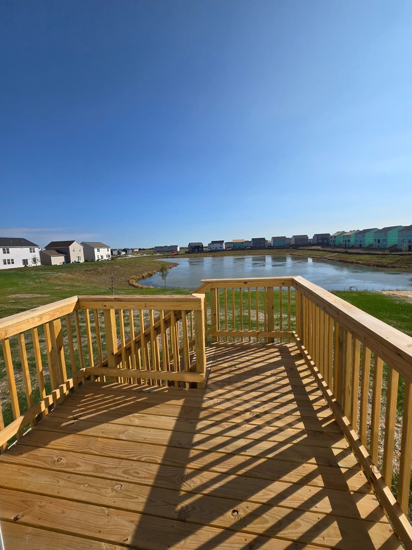 348 Danforth Drive, Oswego, IL 60543