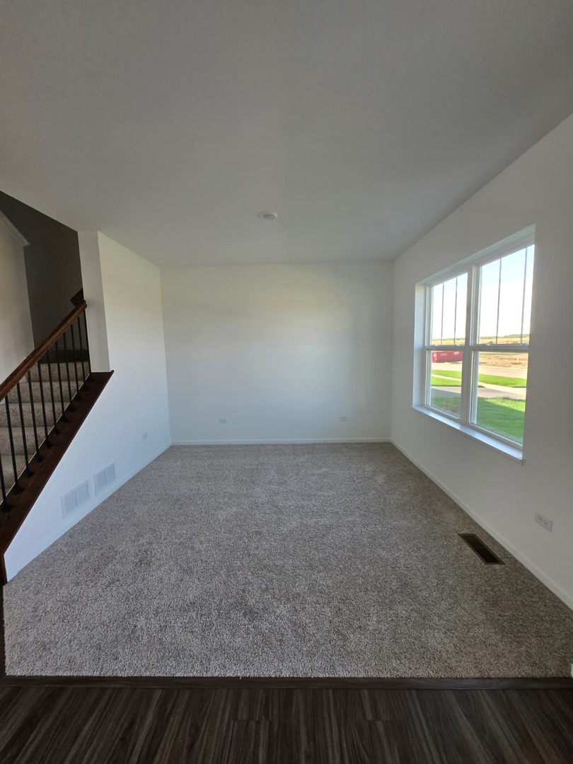 348 Danforth Drive, Oswego, IL 60543