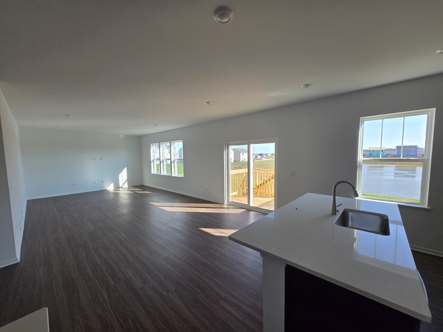 348 Danforth Drive, Oswego, IL 60543