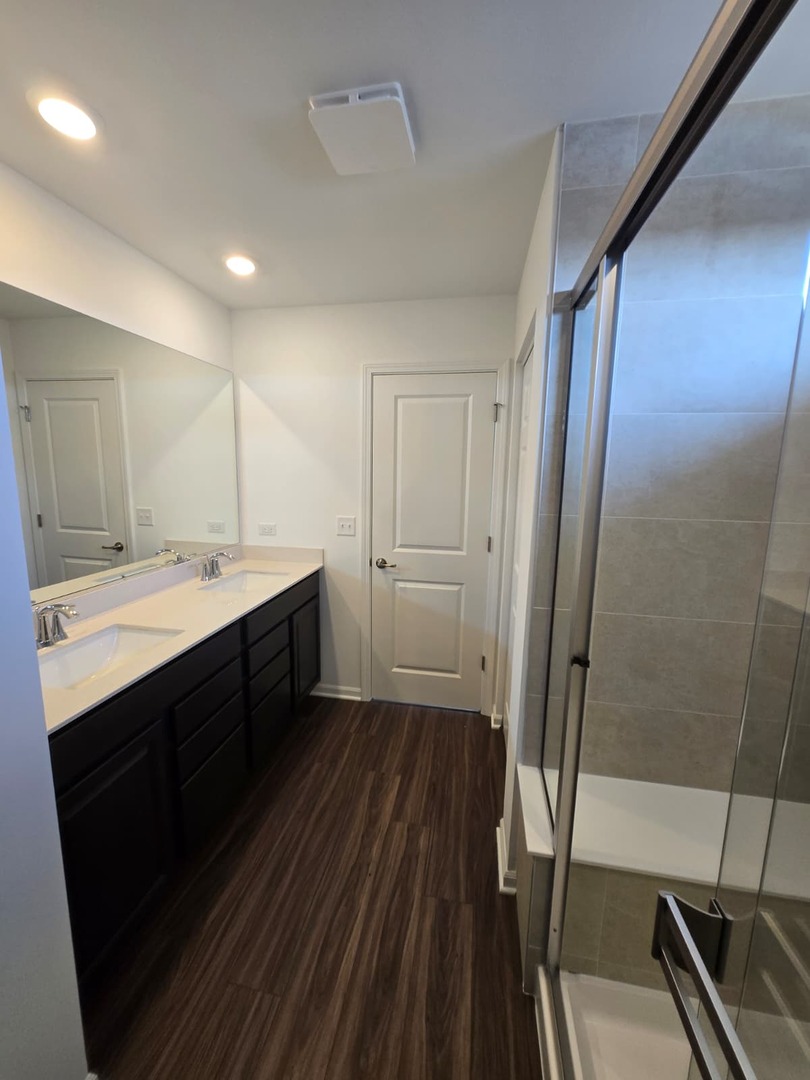 348 Danforth Drive, Oswego, IL 60543