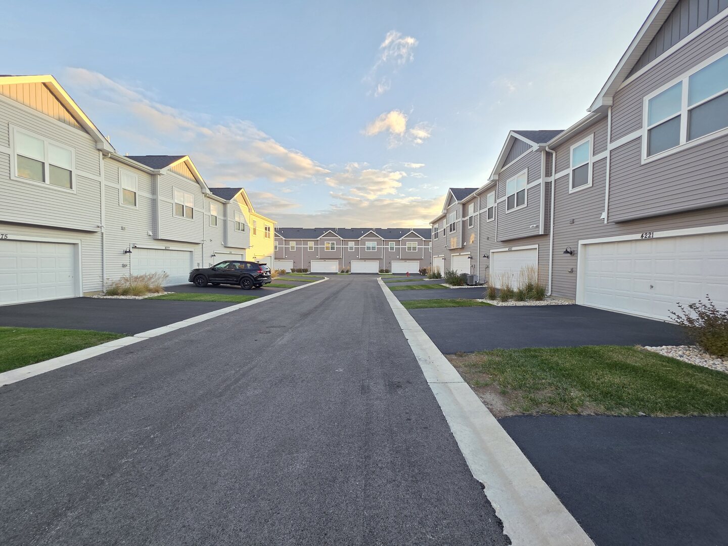 4219 Chelsea Manor Circle, Aurora, IL 60504