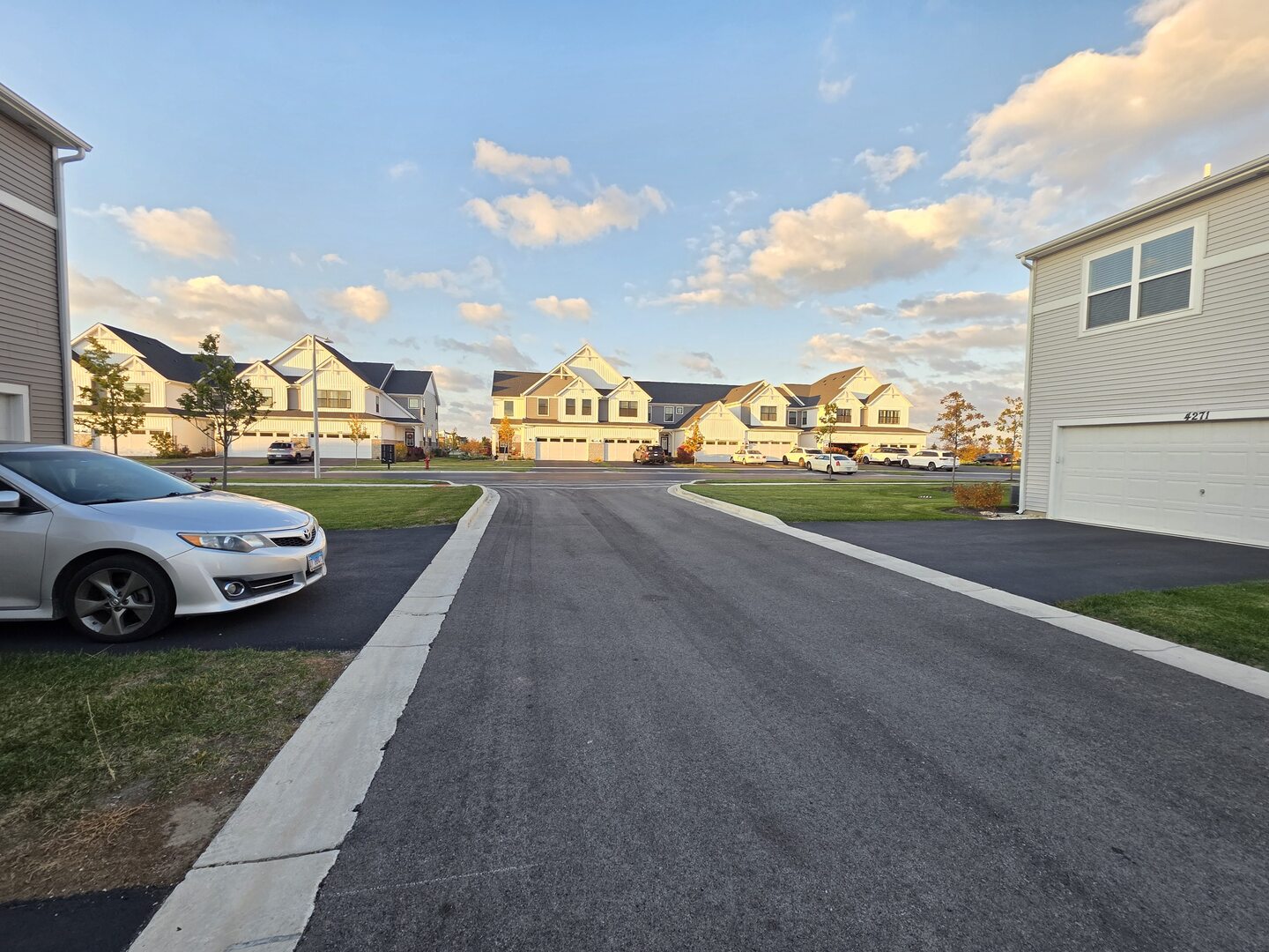 4219 Chelsea Manor Circle, Aurora, IL 60504