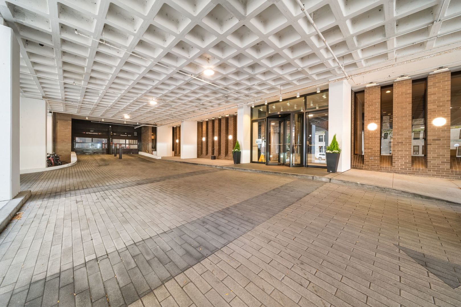 6033 N Sheridan Road #19K, Chicago, IL 60660