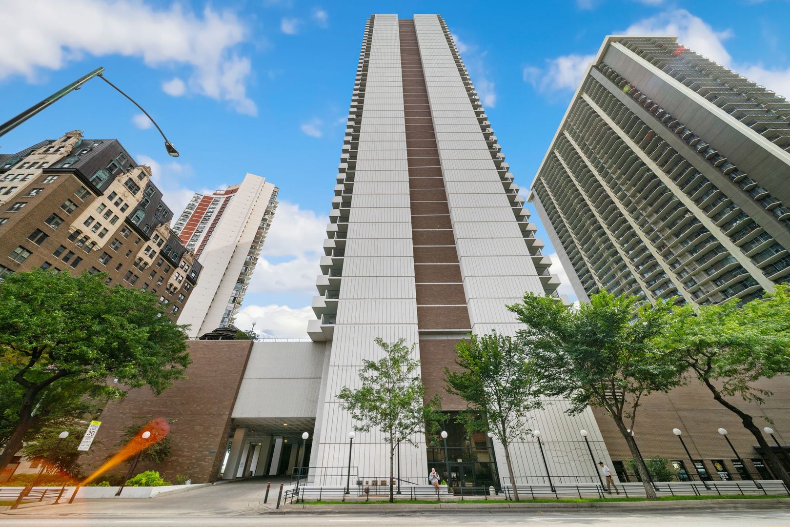 6033 N Sheridan Road #19K, Chicago, IL 60660