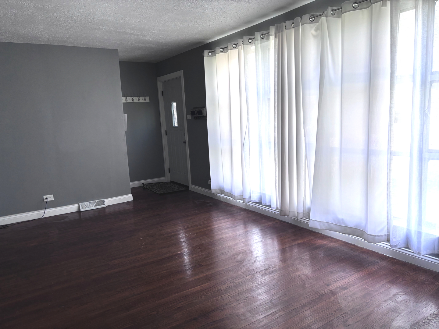 365 Sherry Lane, Chicago Heights, IL 60411