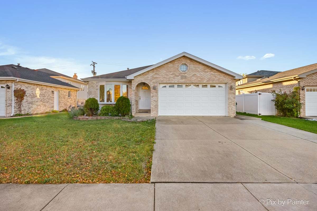 8508 S Oketo Avenue, Bridgeview, IL 60455