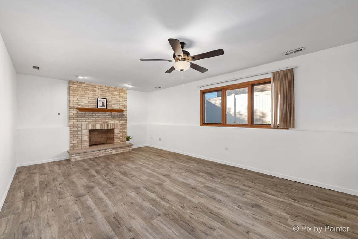 8508 S Oketo Avenue, Bridgeview, IL 60455