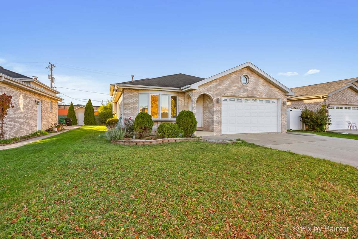 8508 S Oketo Avenue, Bridgeview, IL 60455
