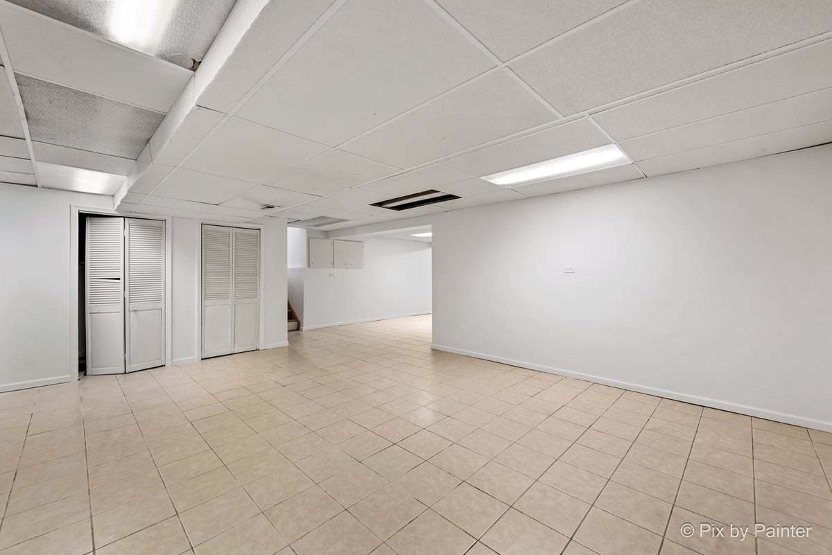 8508 S Oketo Avenue, Bridgeview, IL 60455