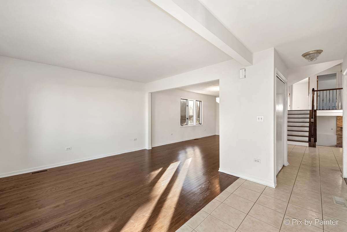 8508 S Oketo Avenue, Bridgeview, IL 60455