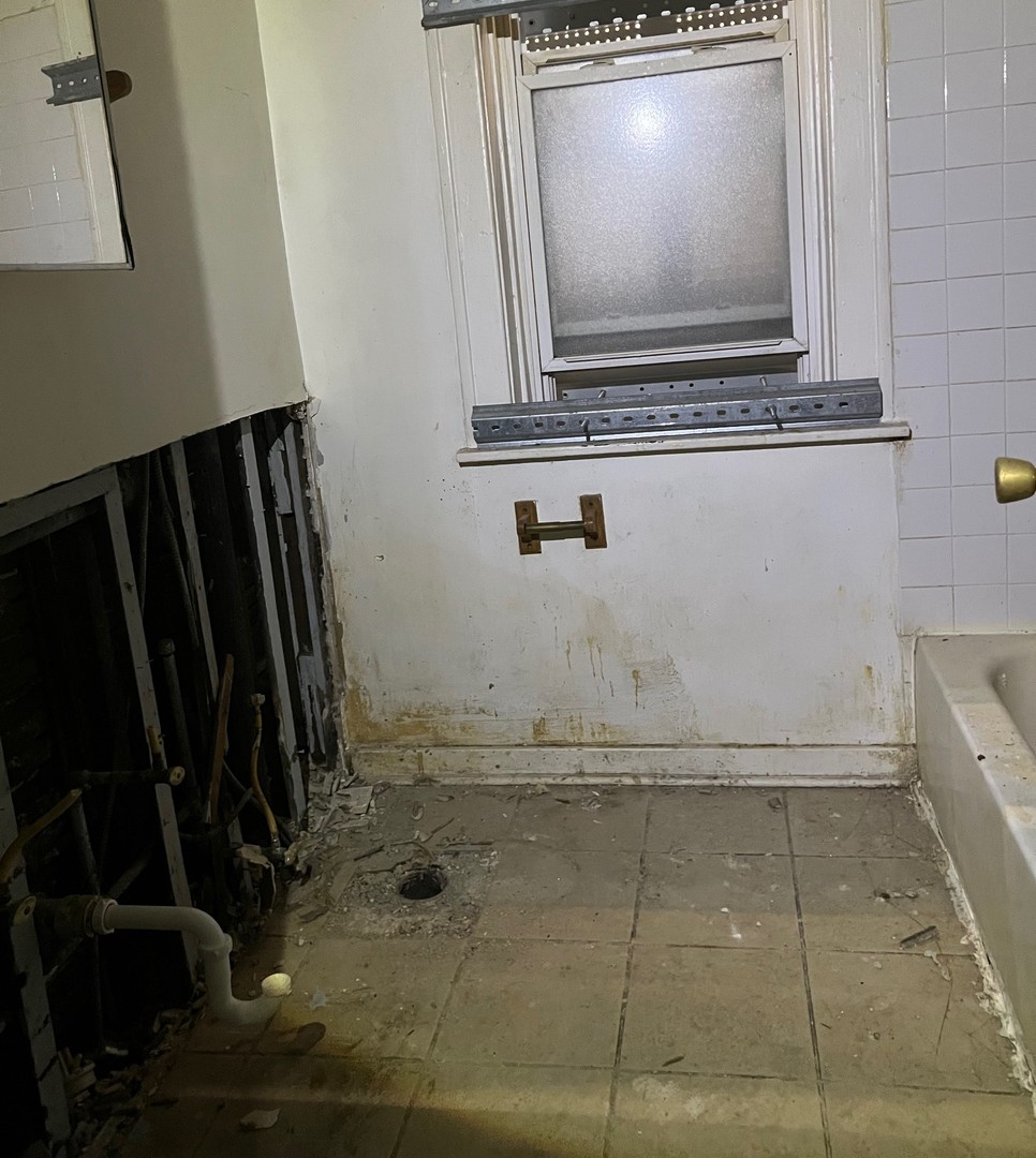 7731 S Laflin Street, Chicago, IL 60620