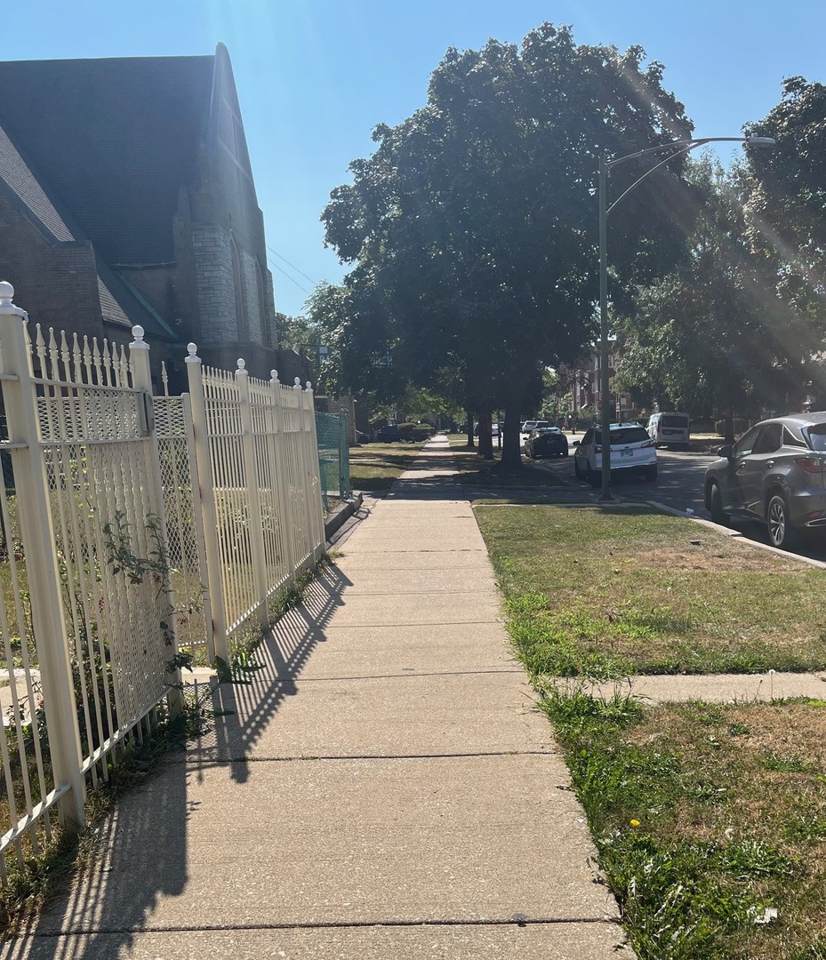 7731 S Laflin Street, Chicago, IL 60620