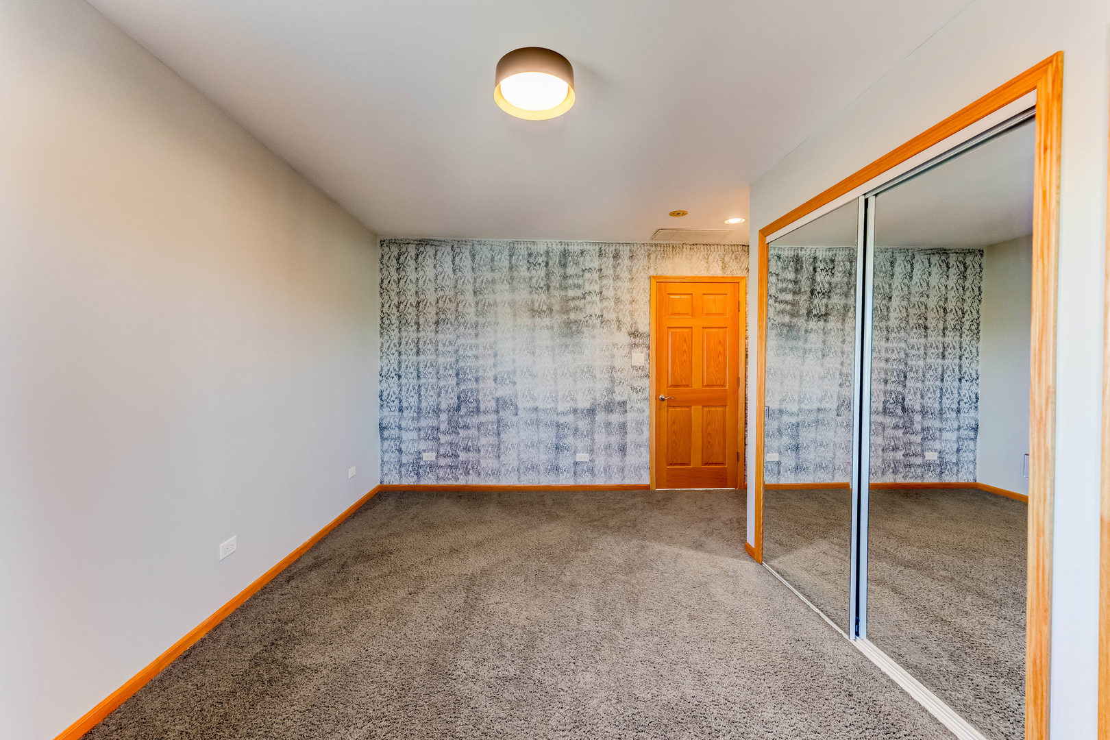 7806 W 83rd Street, Bridgeview, IL 60455