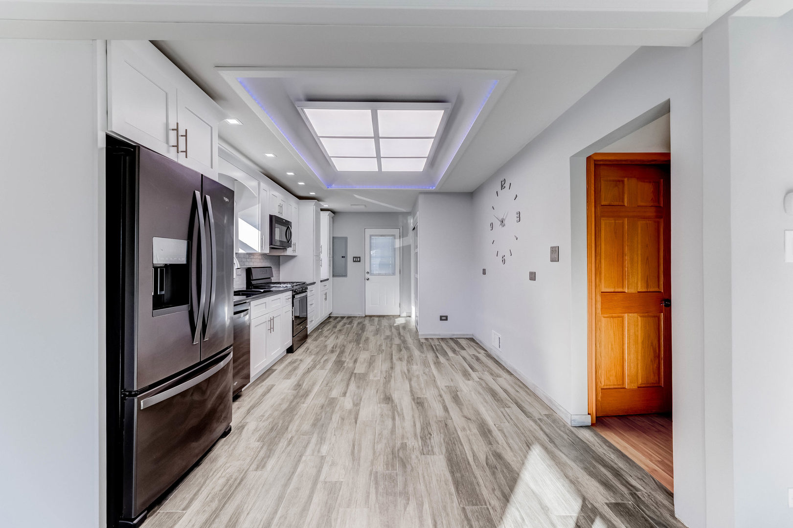 7806 W 83rd Street, Bridgeview, IL 60455