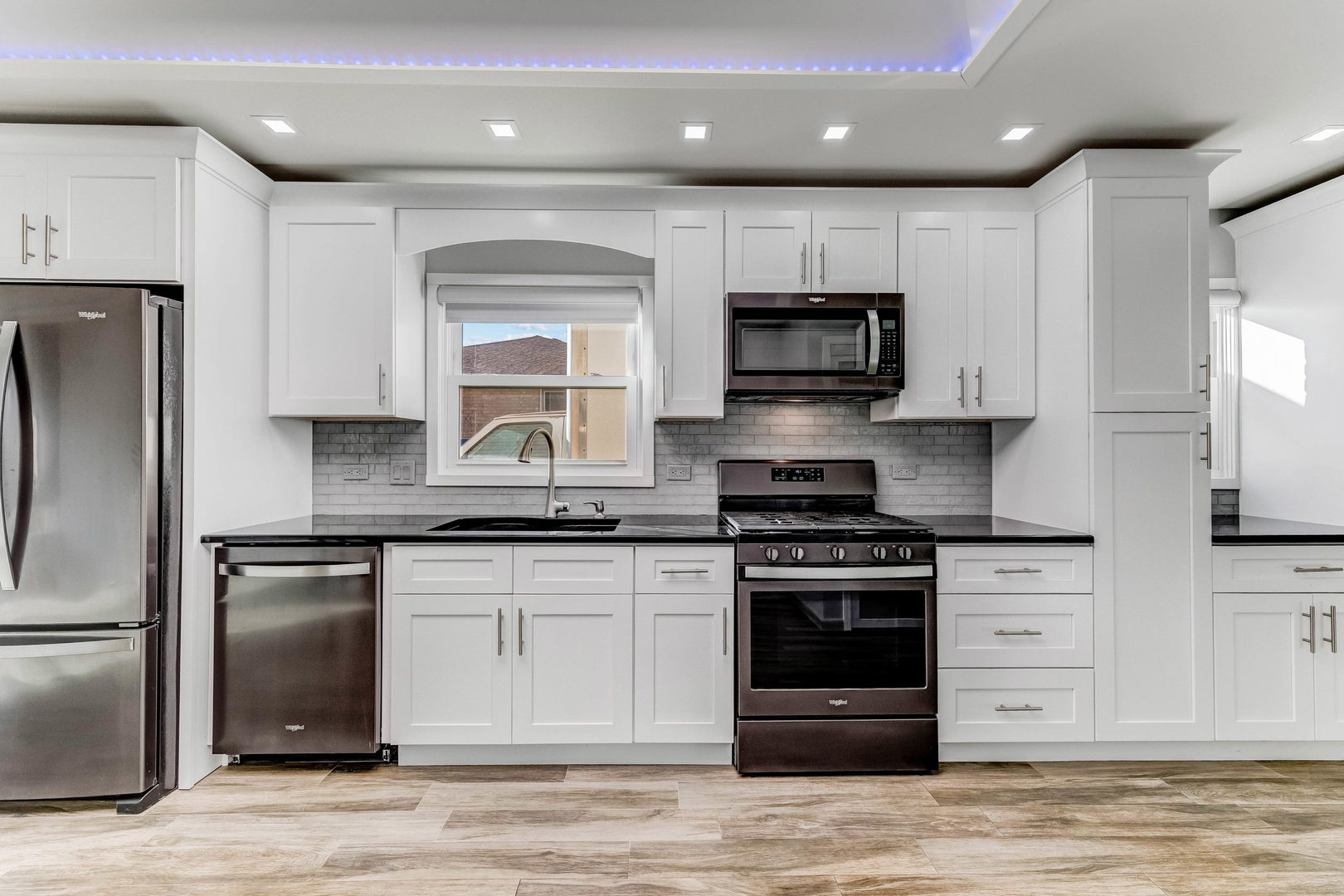 7806 W 83rd Street, Bridgeview, IL 60455