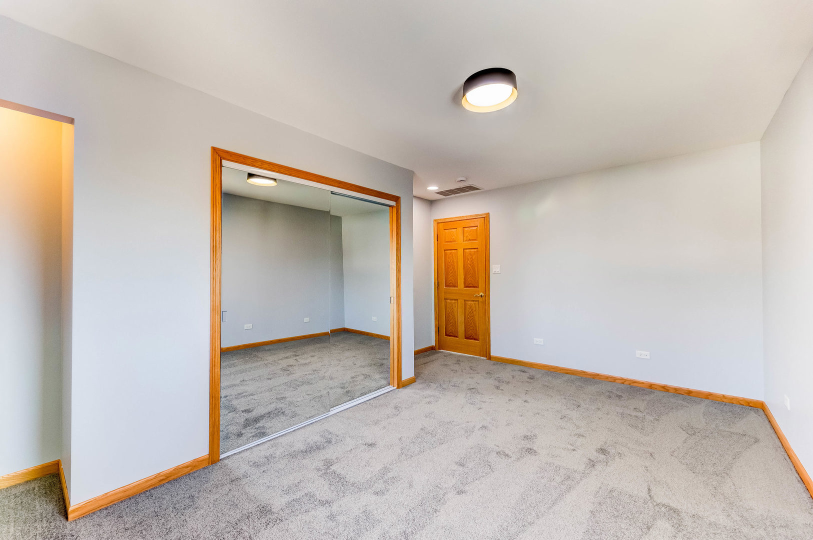 7806 W 83rd Street, Bridgeview, IL 60455