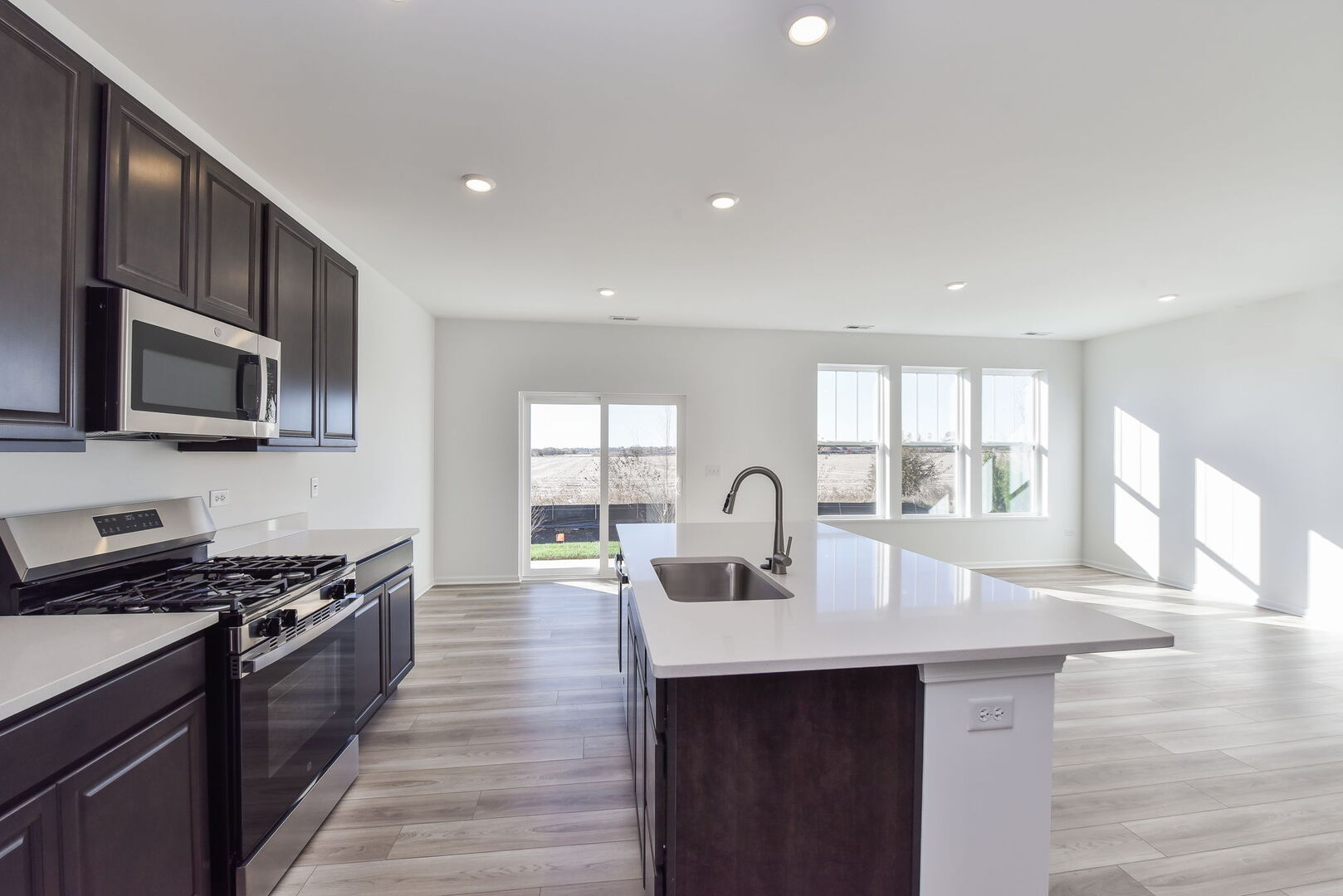 15238 S. Hepworth Place, Plainfield, IL 60544