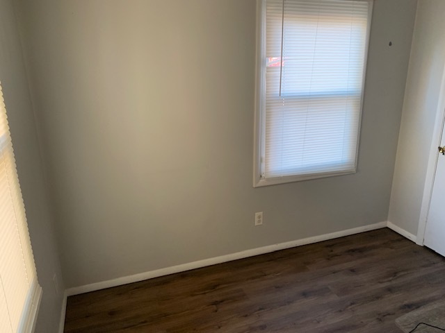 1526 N Hershey Road, Bloomington, IL 61704