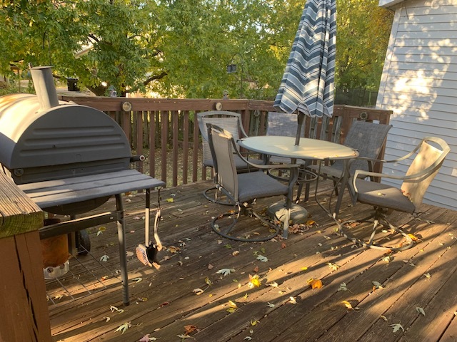 1526 N Hershey Road, Bloomington, IL 61704