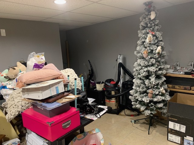 1526 N Hershey Road, Bloomington, IL 61704