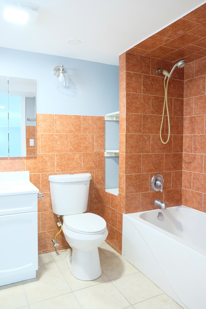 407 N 2nd Avenue, Maywood, IL 60153