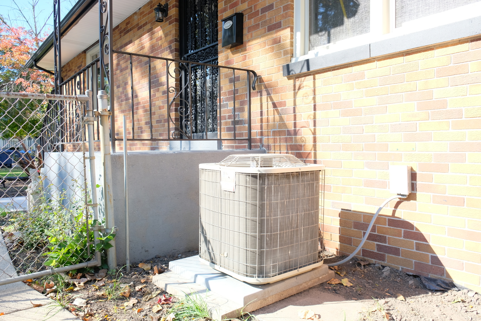 407 N 2nd Avenue, Maywood, IL 60153