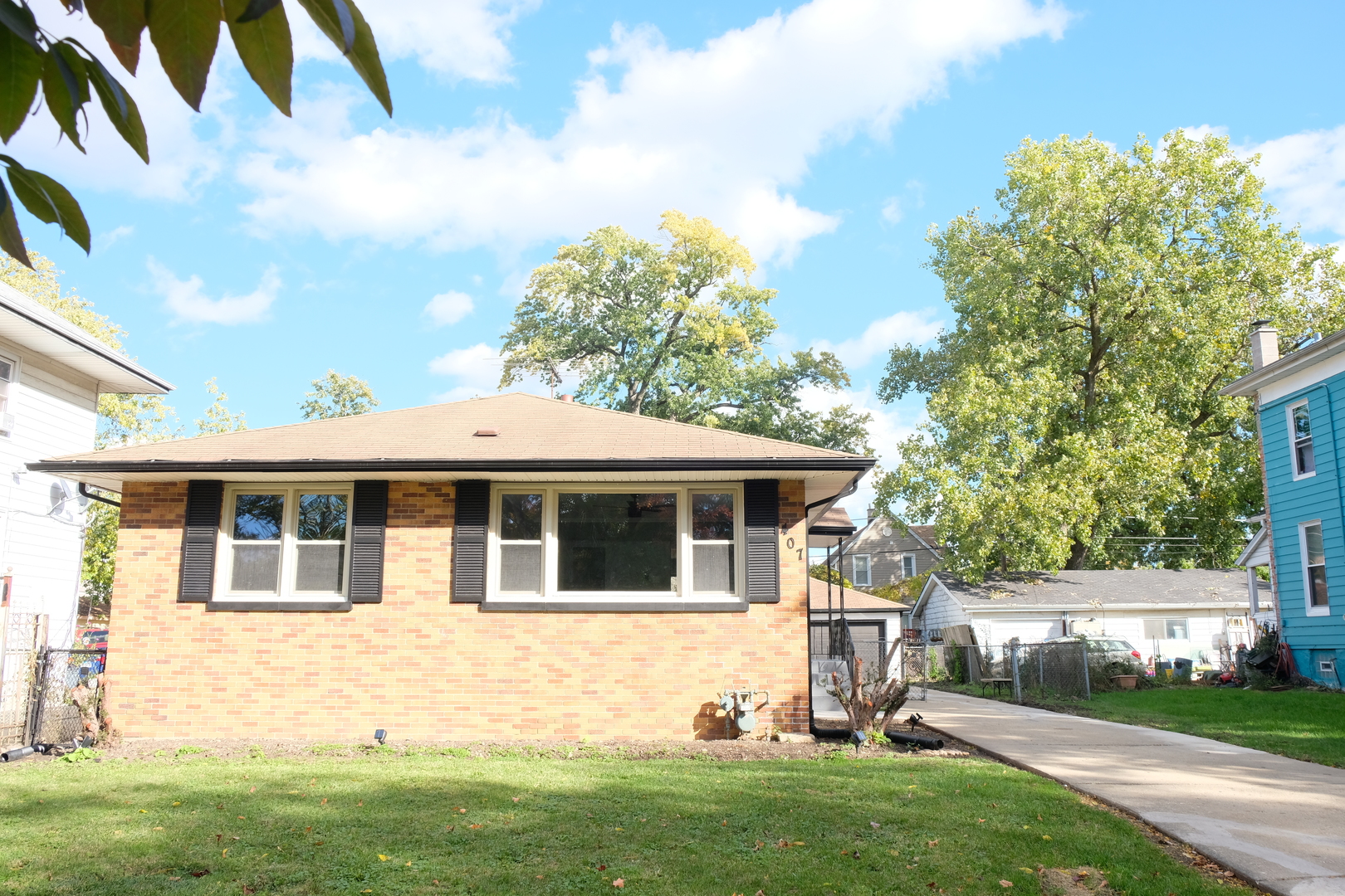 407 N 2nd Avenue, Maywood, IL 60153